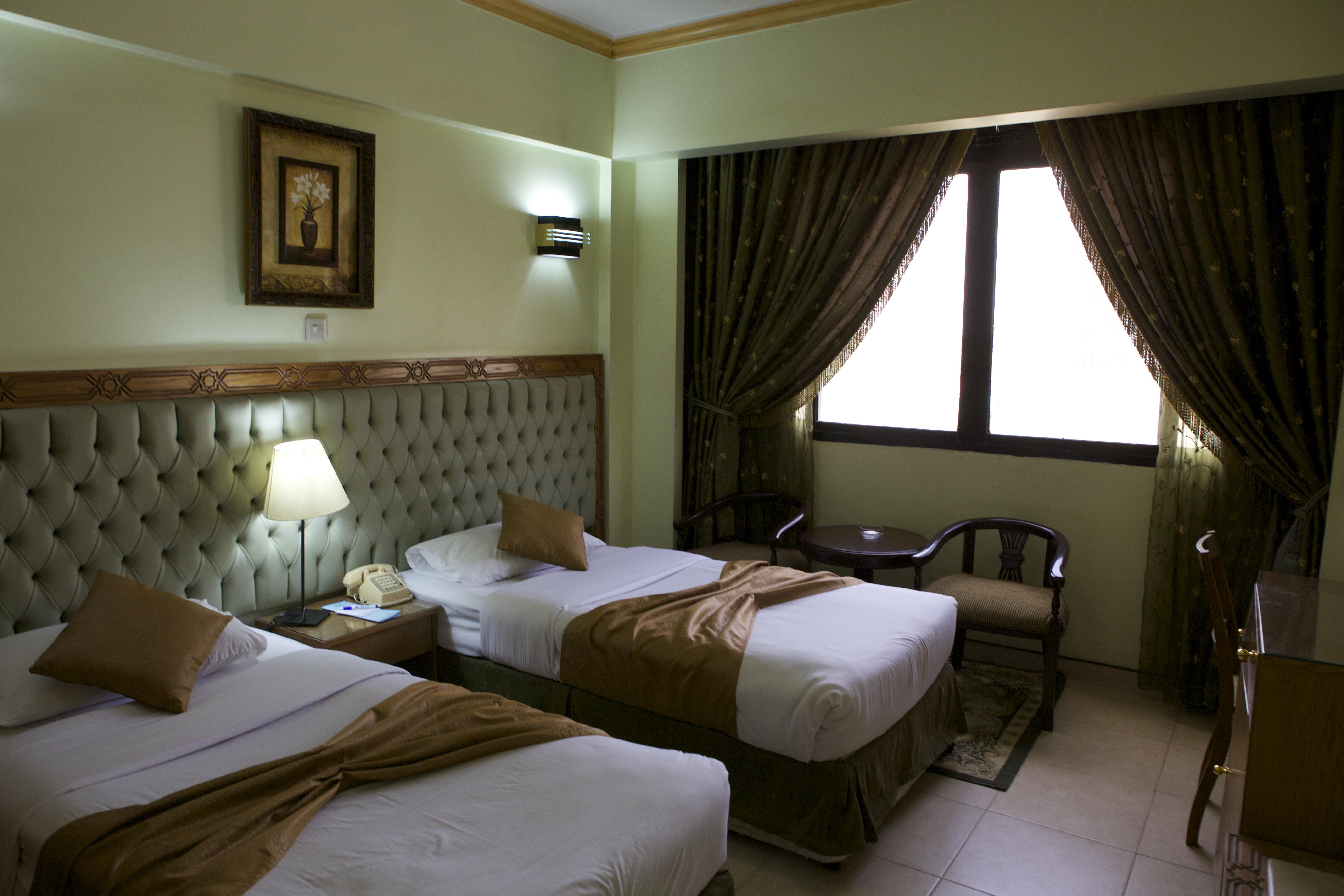 Kuwait Continental Hotel Кувейт Екстериор снимка