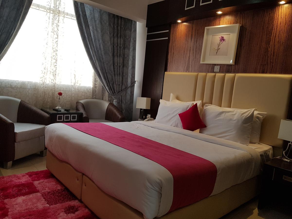 Kuwait Continental Hotel Кувейт Екстериор снимка